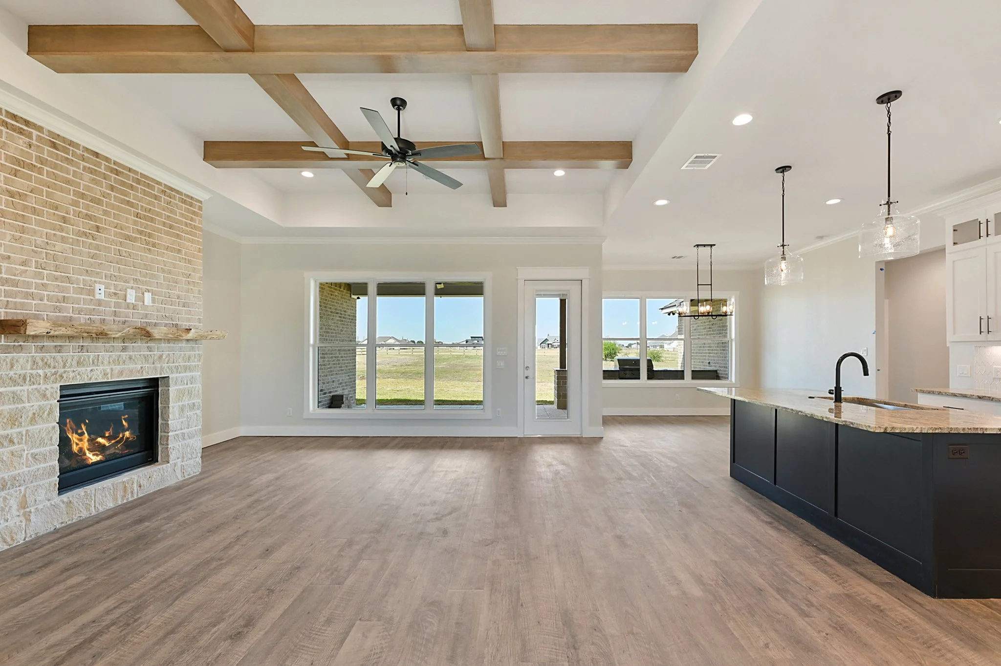 10301_bourbon_ln_garrison_creek_lochmann_living.jpg