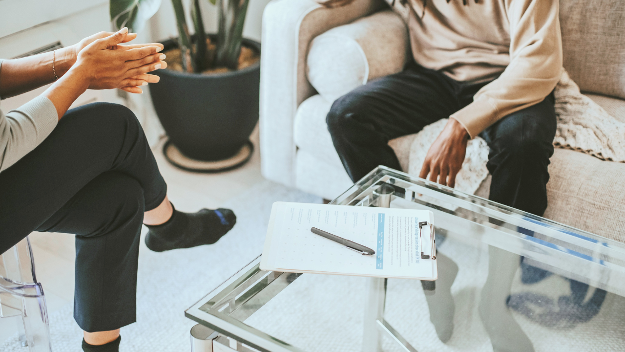 Looking for a therapist? Here are 5 things to consider!