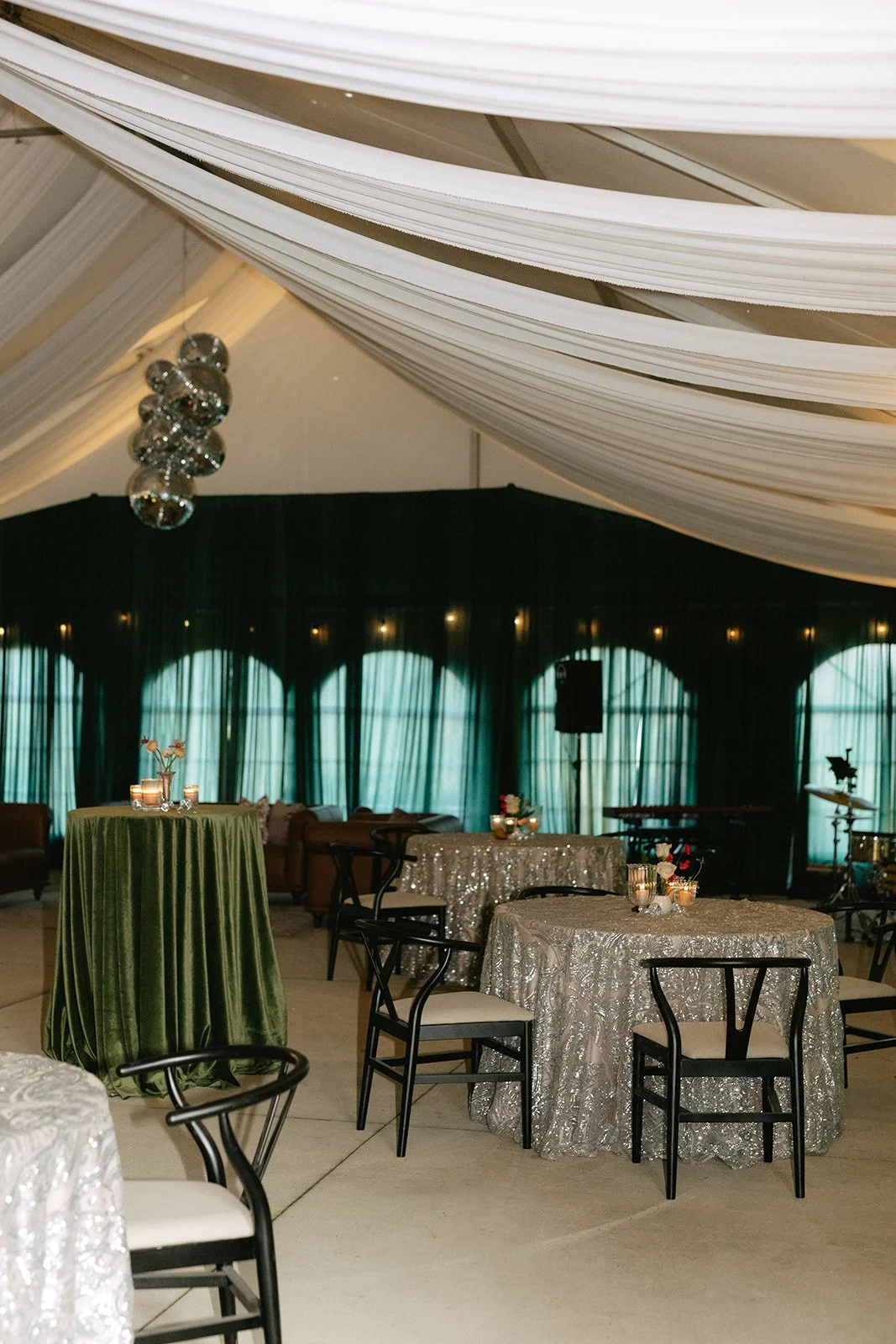 Bespoke Wedding Planner Grand Rapids MI - Michigan Wedding Planner Classic with a Twist 3.jpg