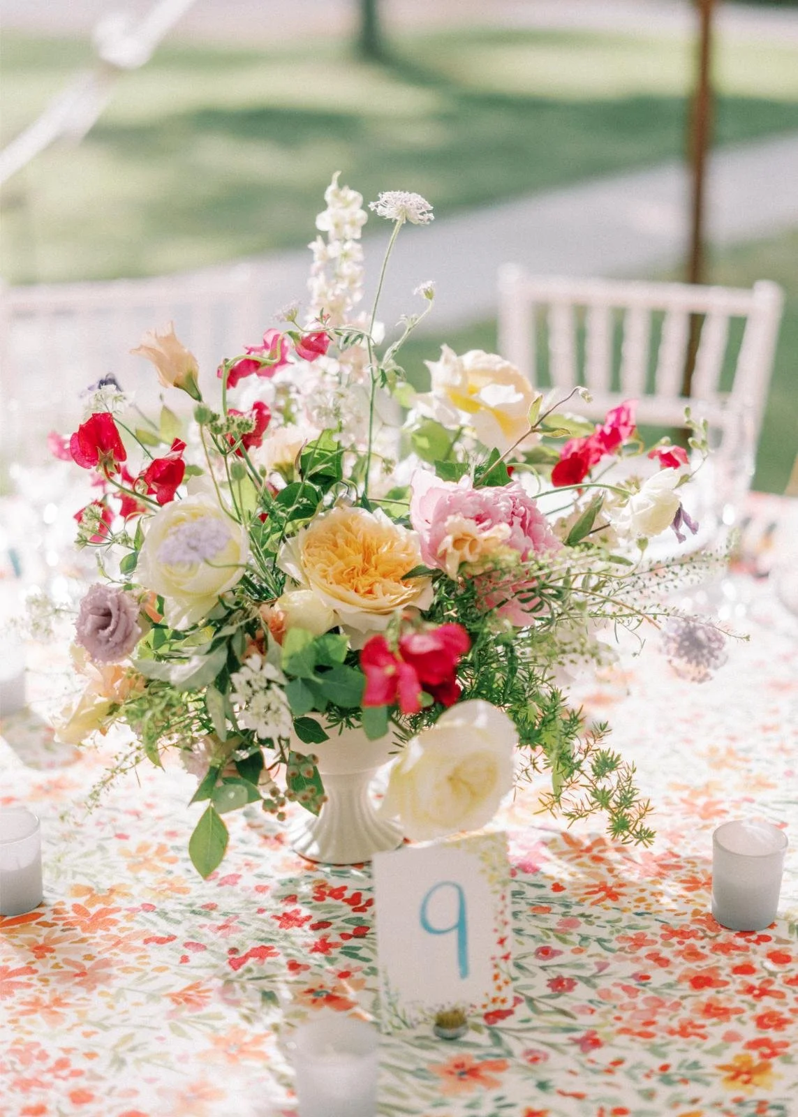 Eloise & Bo <cat> Florals →  </cat>