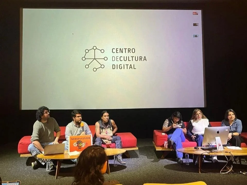 Red Nube Justa presenta en México un manifiesto que exige una moratoria a la expansión de centros de datos