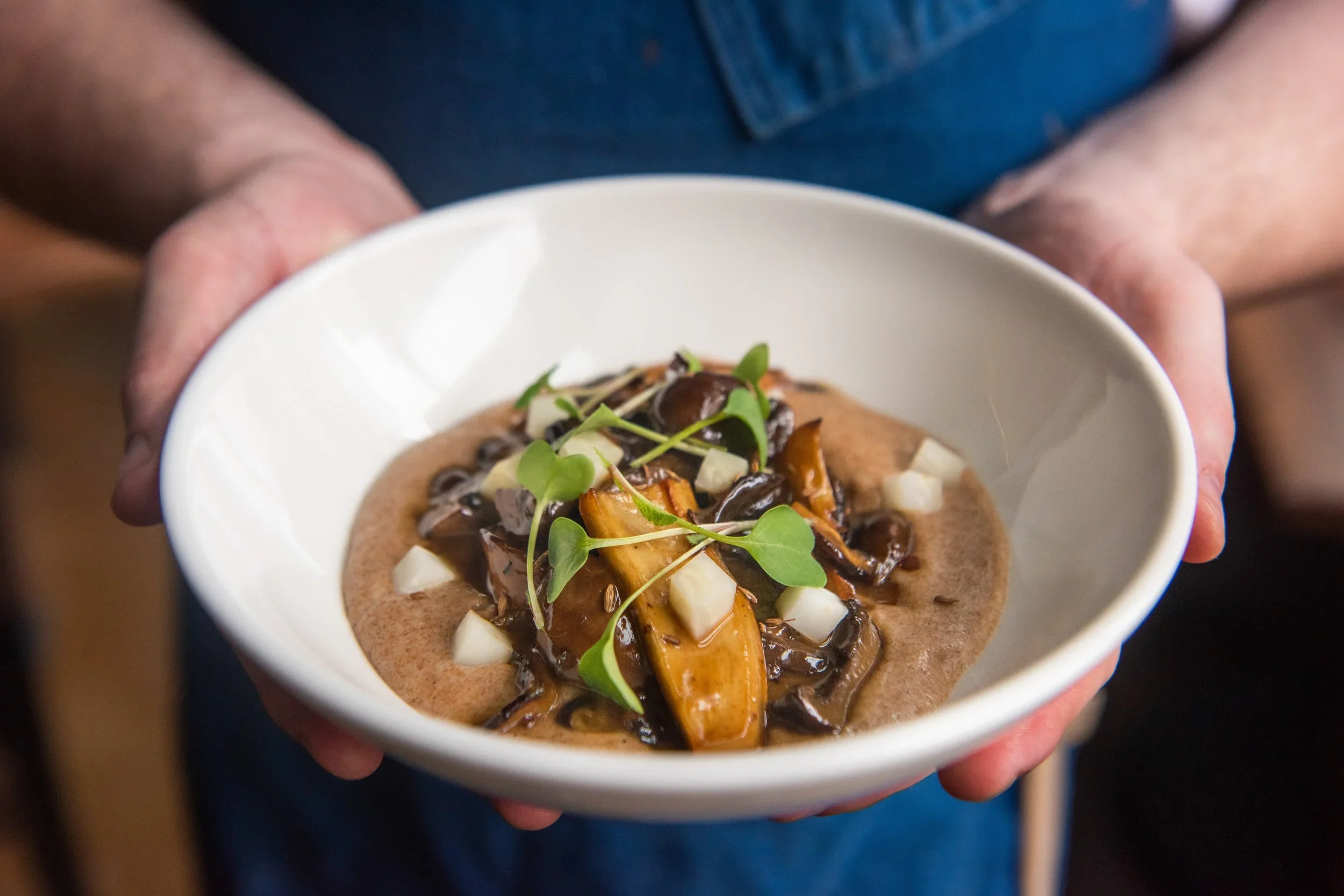 Mushrooms with farina and kohlrabi