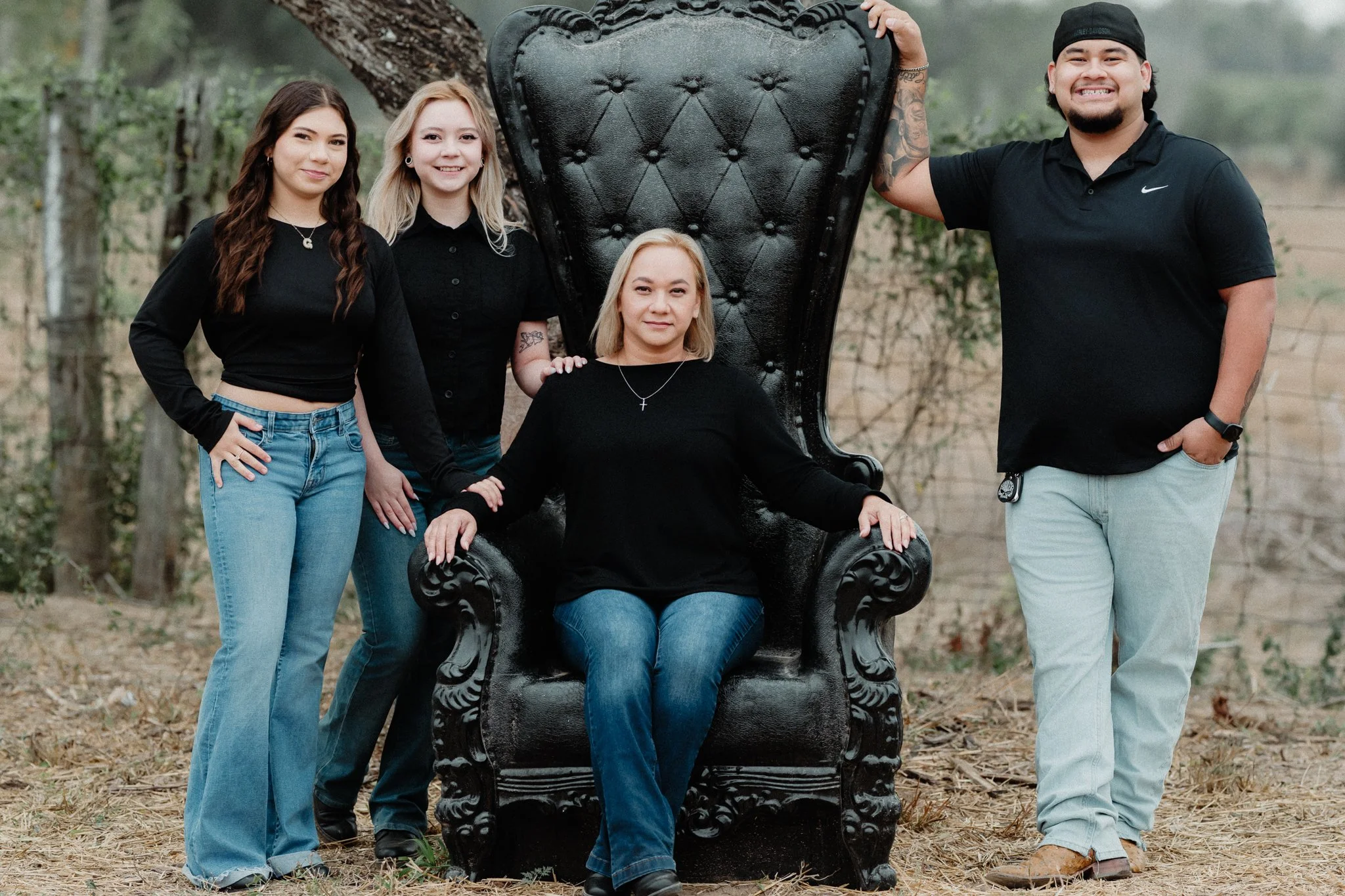 Alvarado Family Photos-30.jpeg