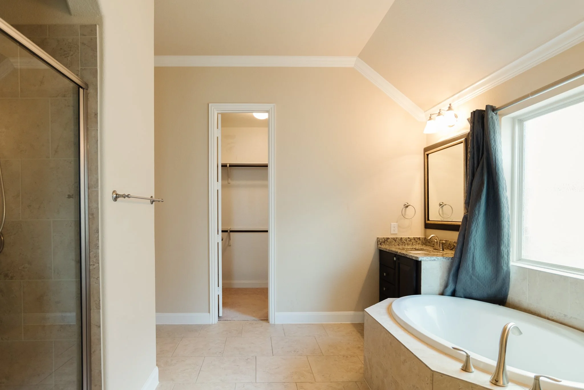 3704Ashbury-30.jpg