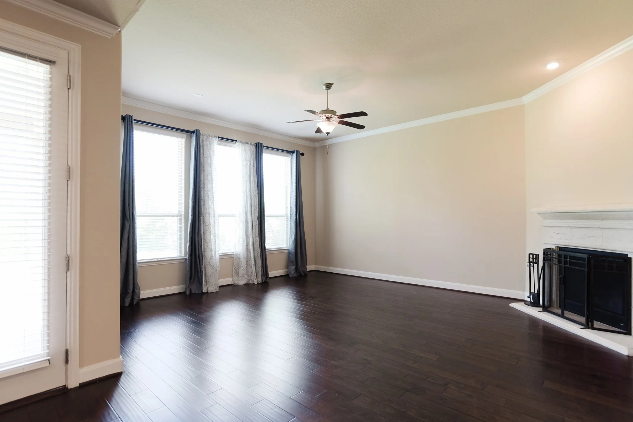 3704Ashbury-23.jpg