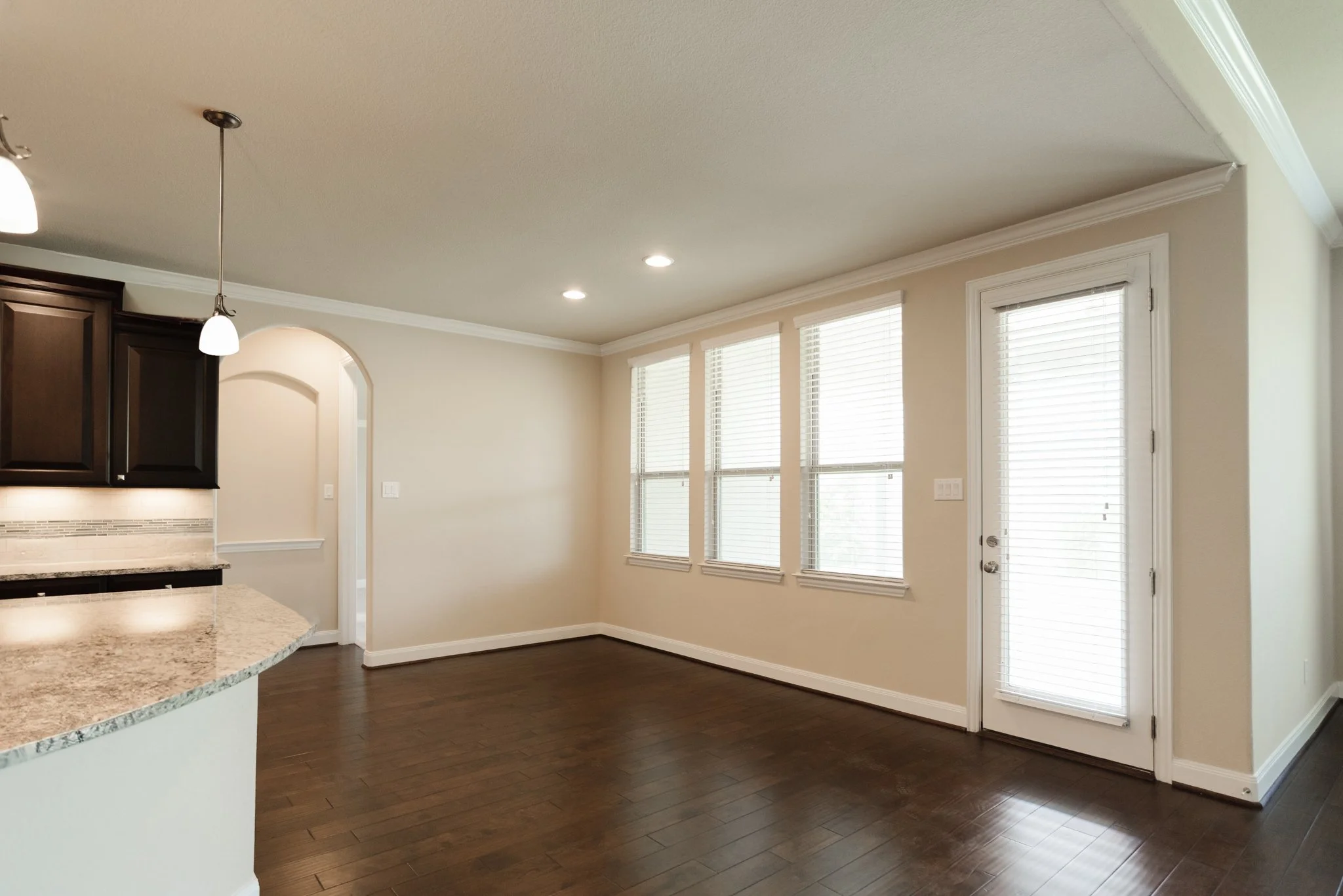 3704Ashbury-16.jpg