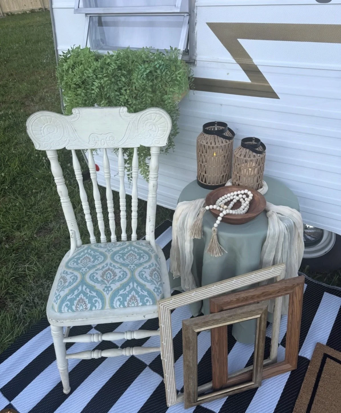 outdoor decor