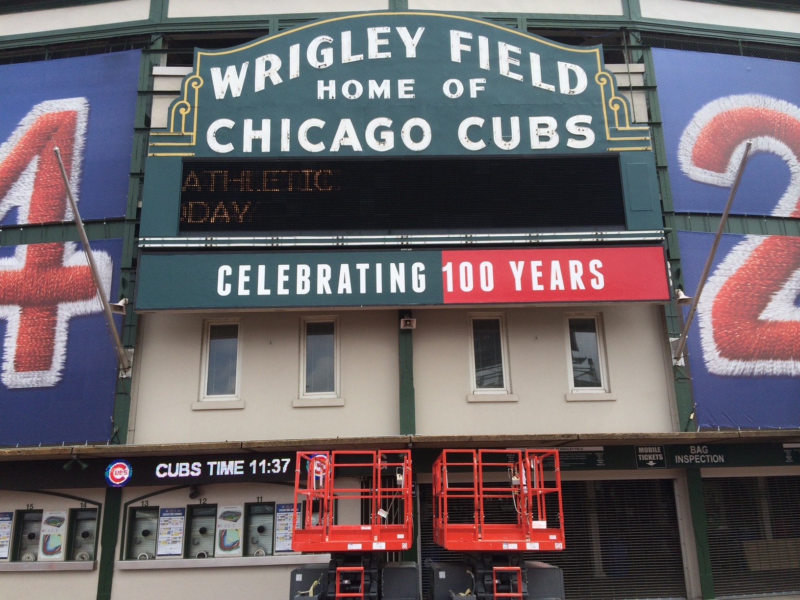 Wrigley1.jpg