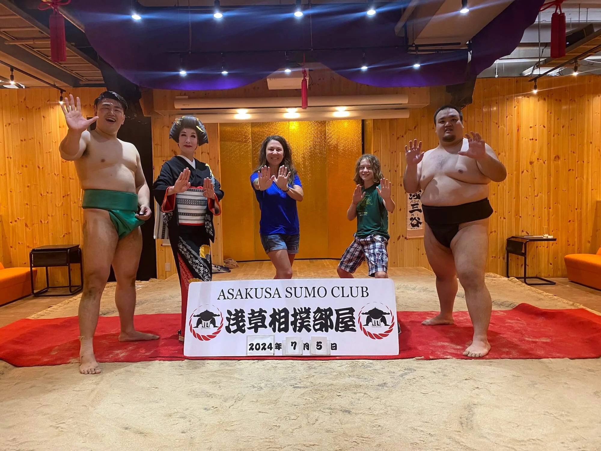 japan sumo.jpeg