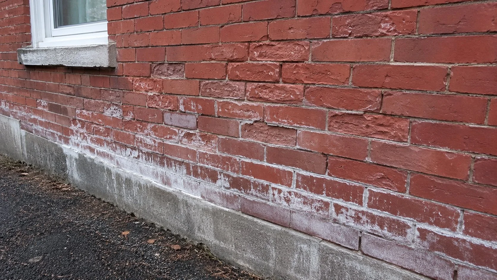 Why Are My Bricks Crumbling? Spalling Explained