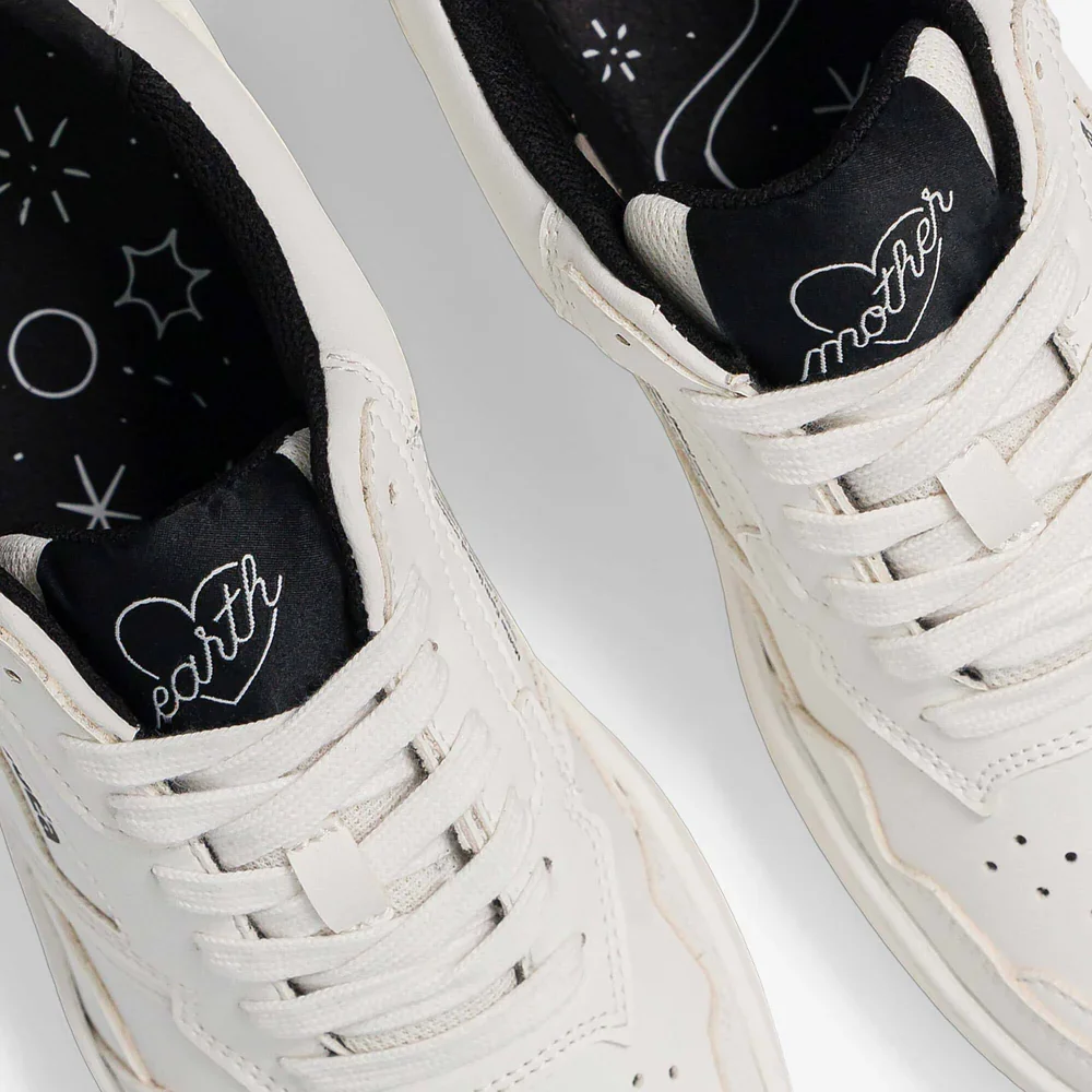 sneaker-labels.webp