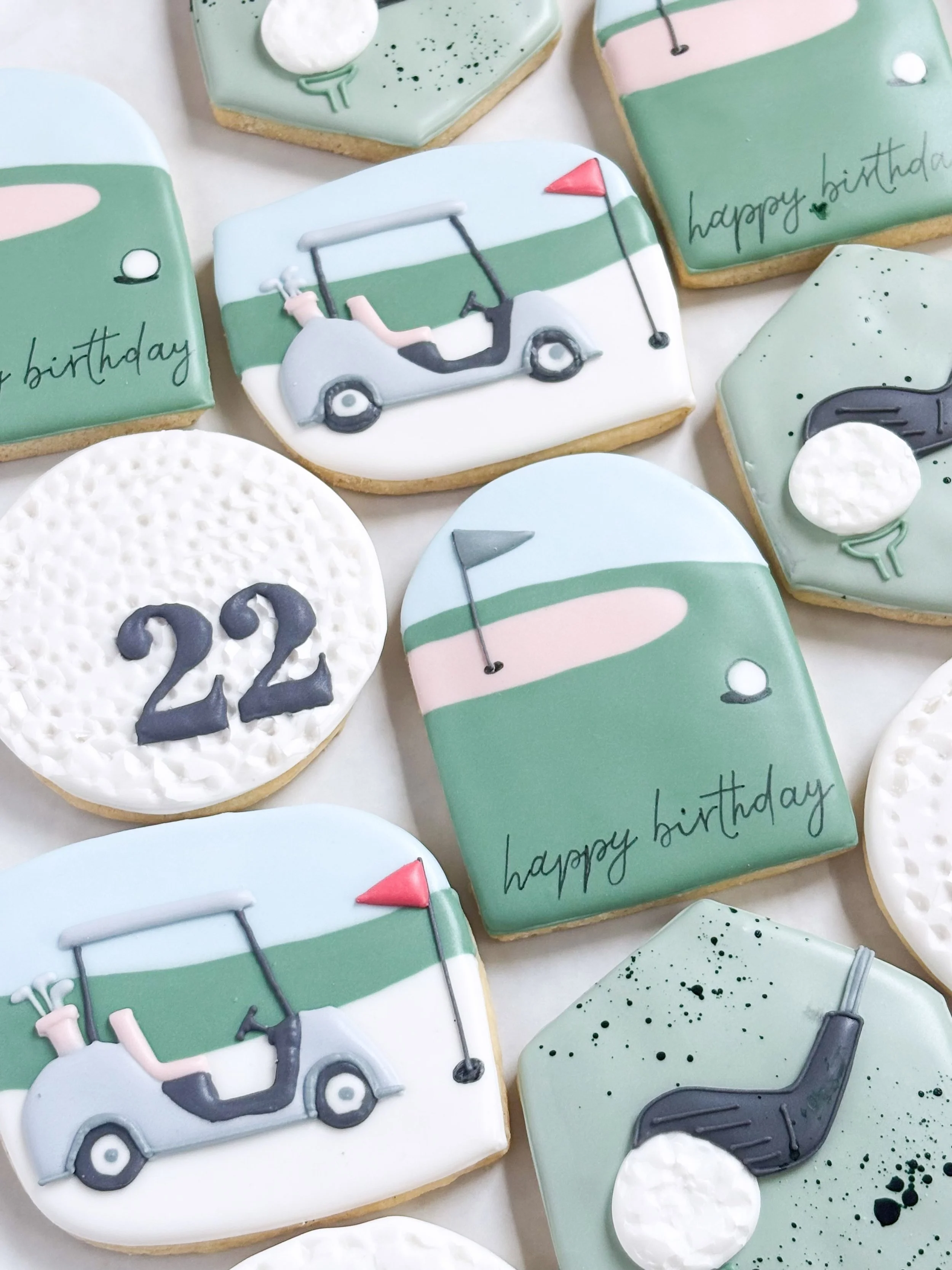 Anyone following @usopen? I&rsquo;m not, but I will eat golf cookies any day!