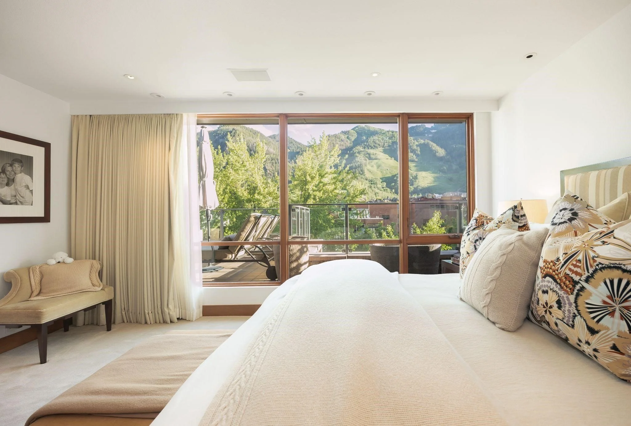 imgi_38_Aspen-luxury-homes-4.jpg