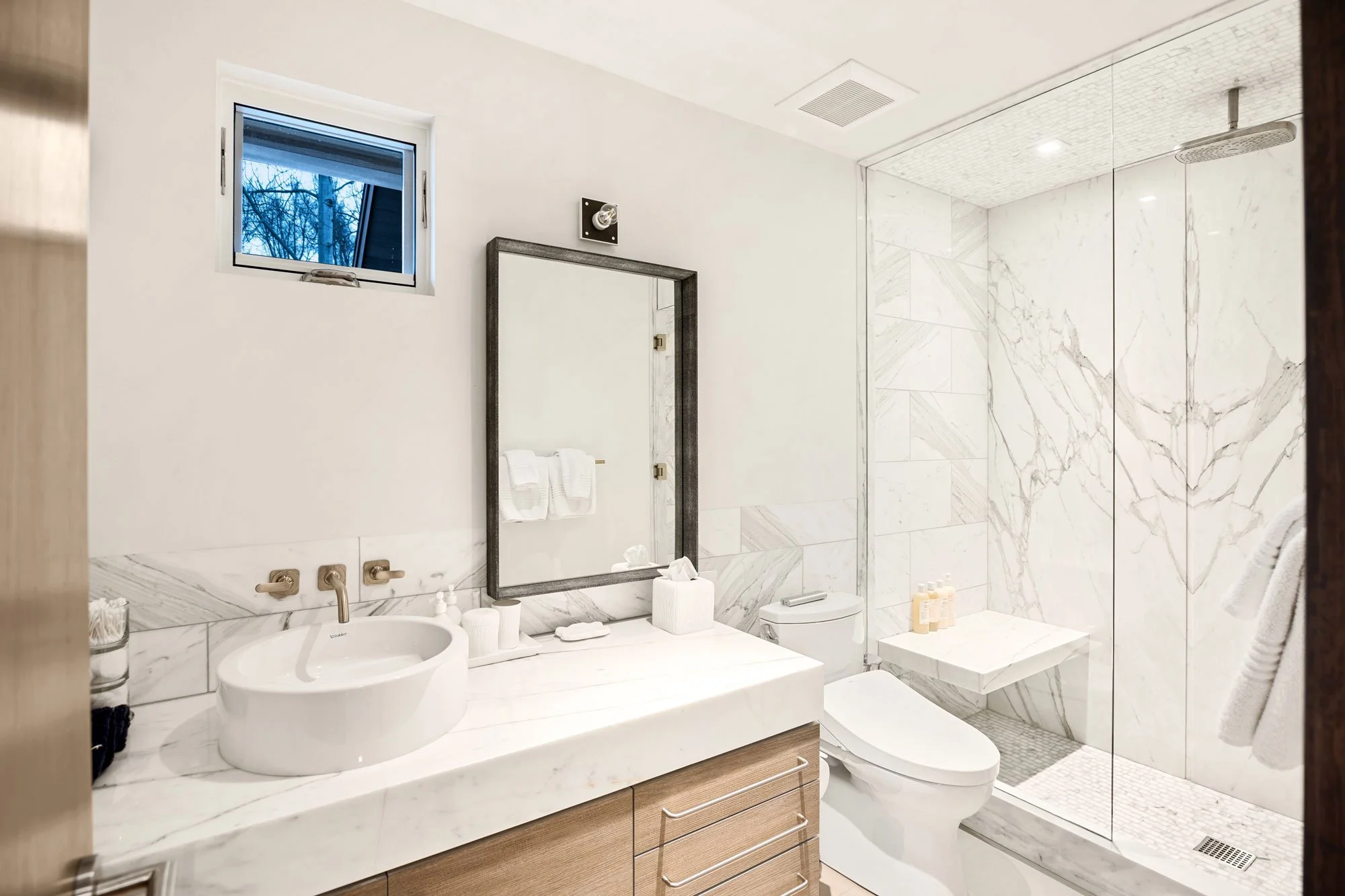 936KingSt_HiRes_23032420.jpg