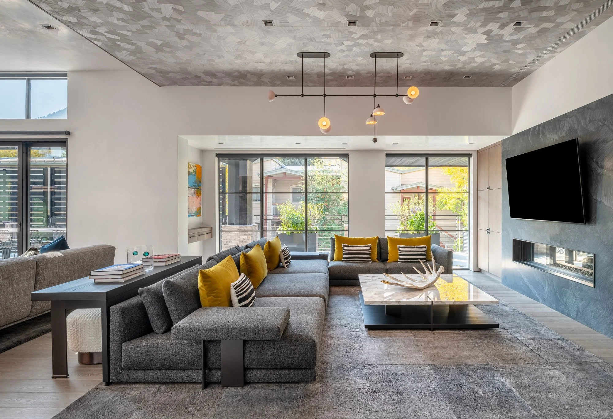 ASL_Lodge_Penthouse_1_035-HDR-Pano.jpg