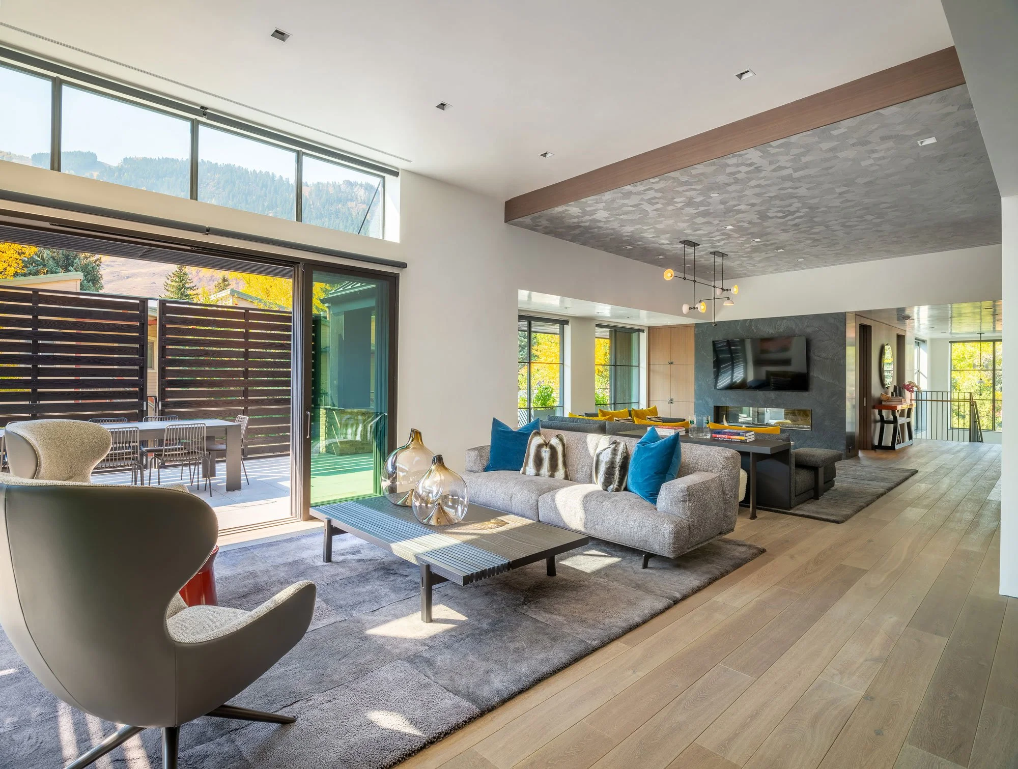 ASL_Lodge_Penthouse_1_170-HDR-Pano.jpg