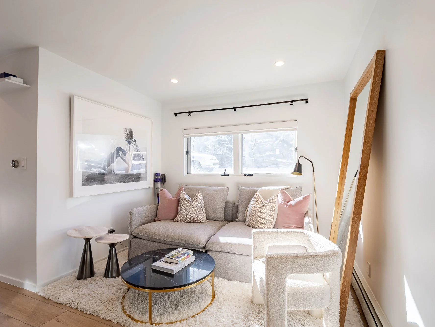 700 W Hopkins #6