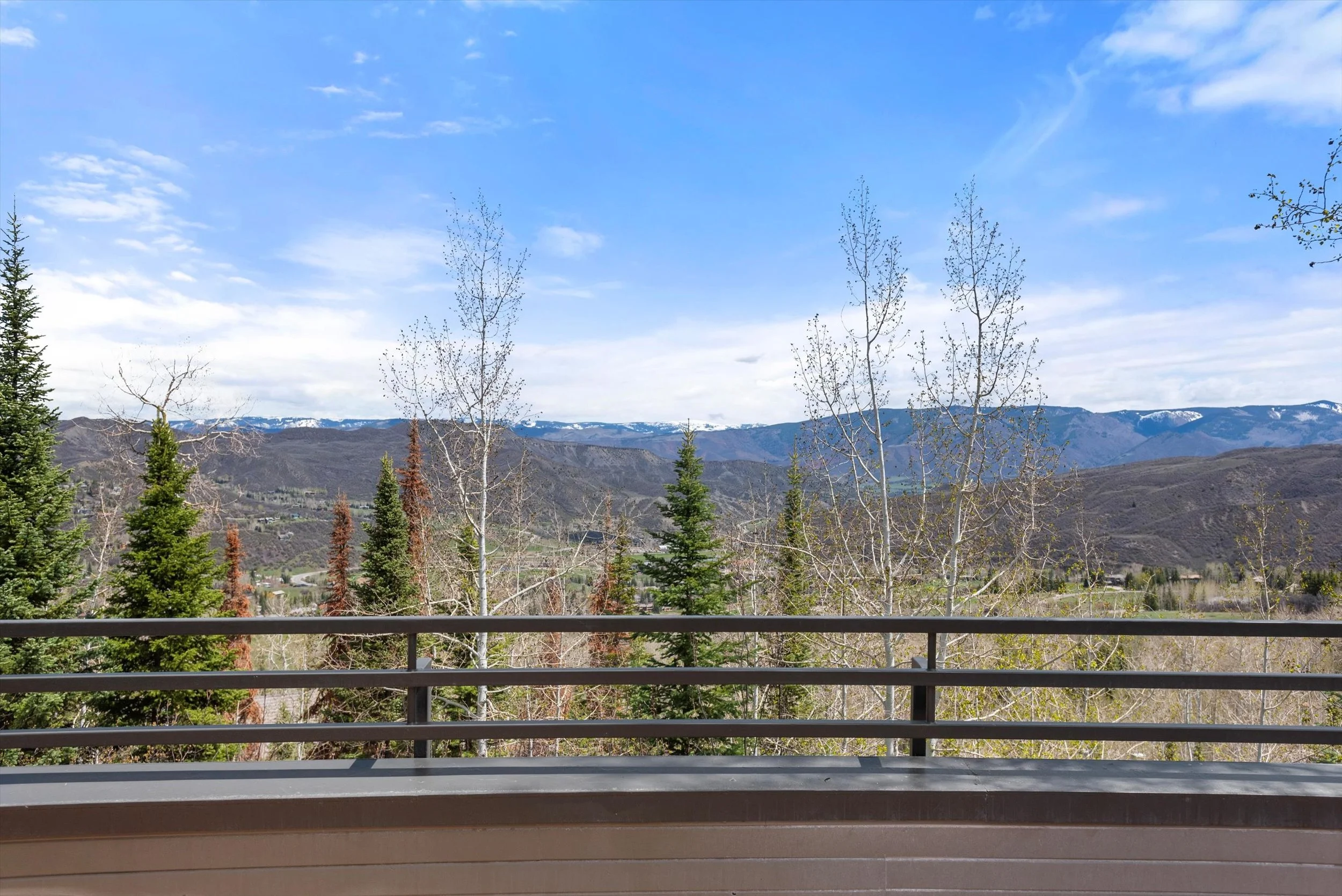 22-48-964FarawayRd_240515018.jpg