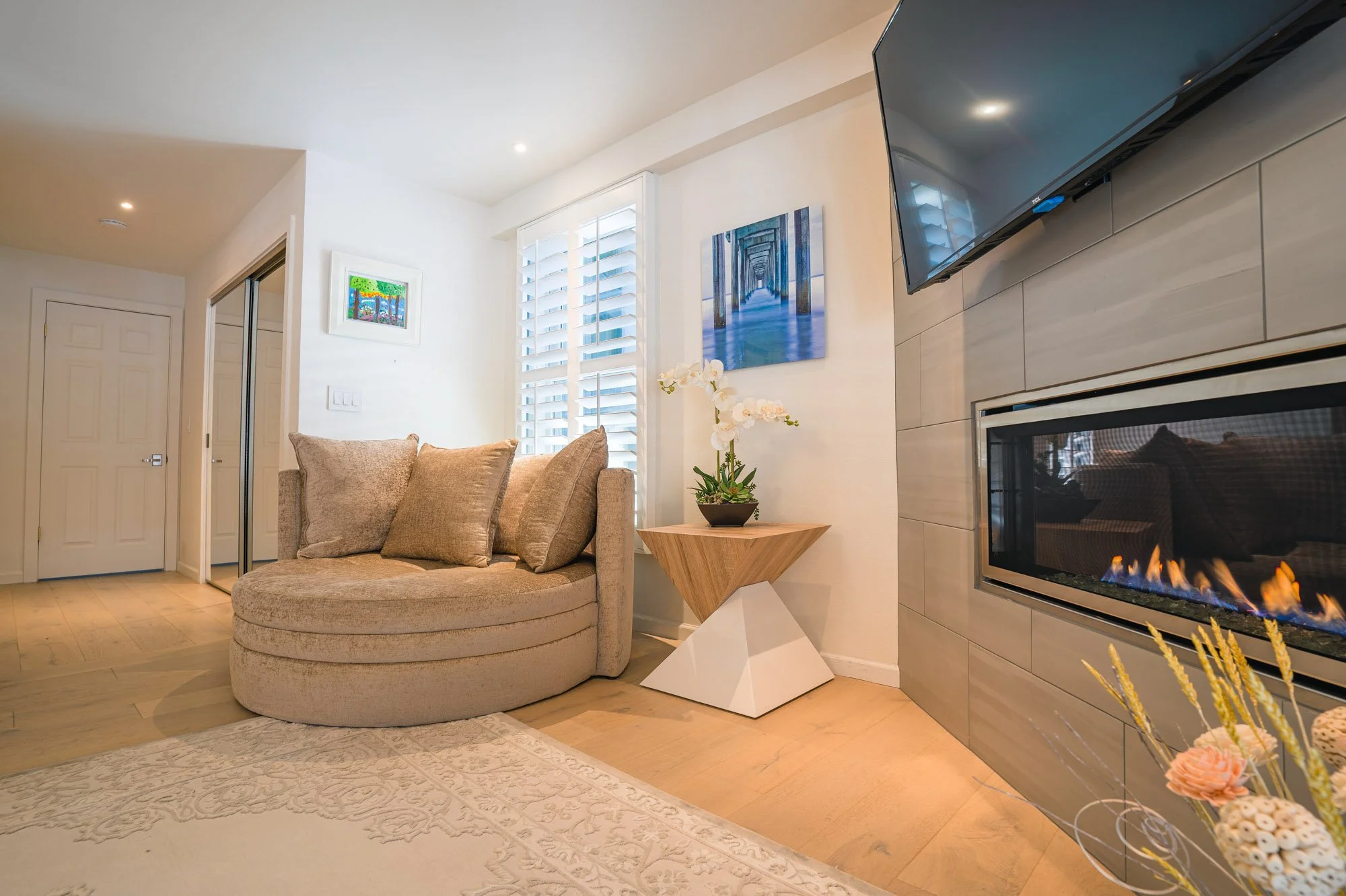 SUITE_8-12.jpg