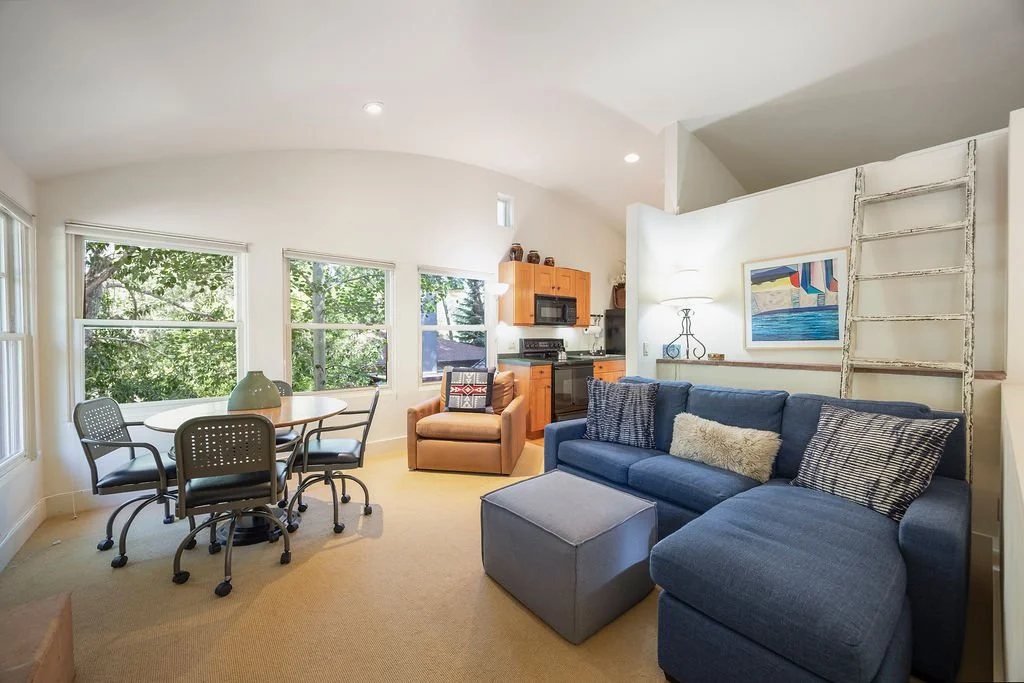 109NealeAve-12.jpg