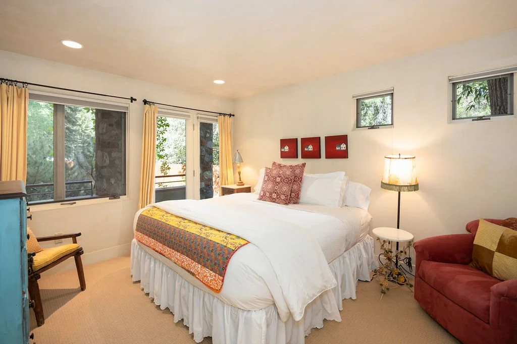 109NealeAve-20.jpg