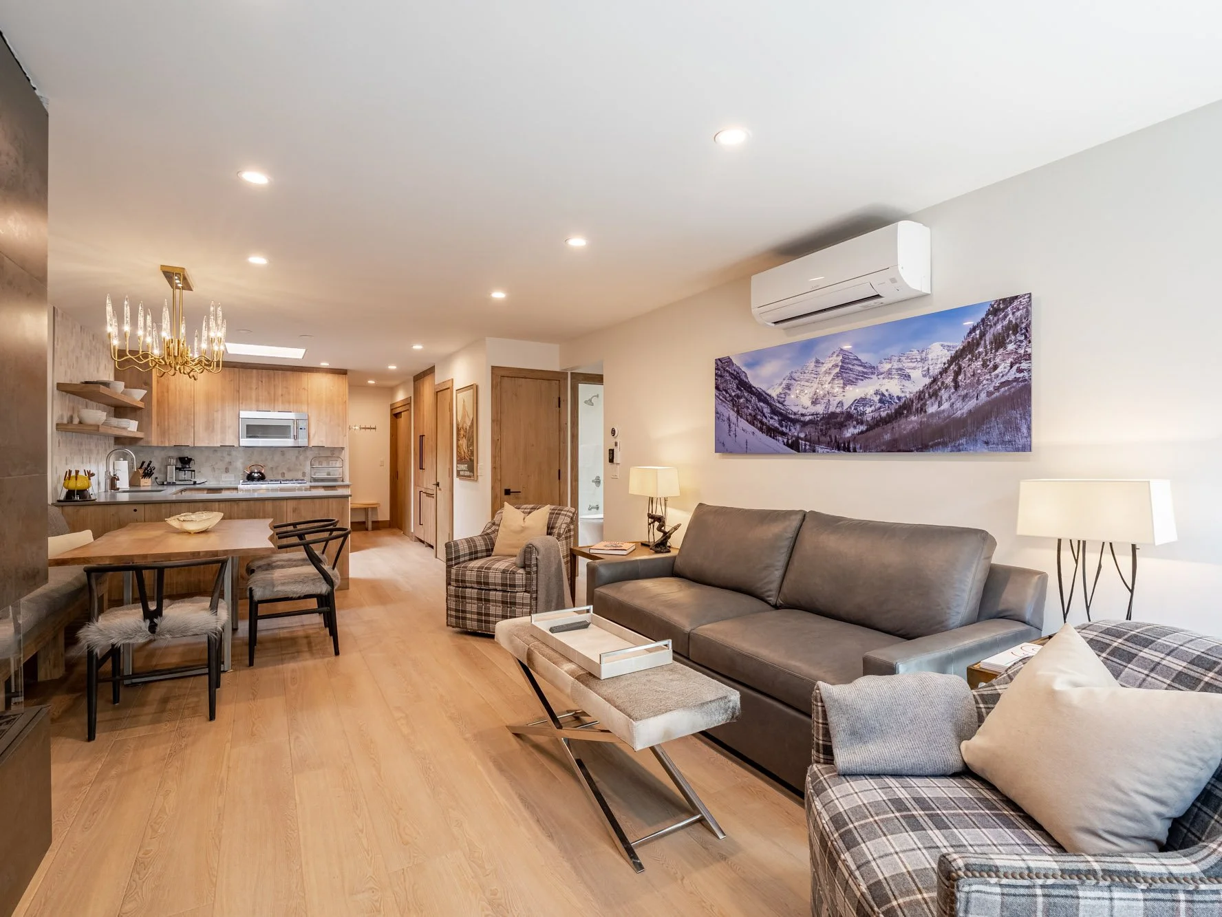MLS - 205 E Durant Street - Photo-3.jpg