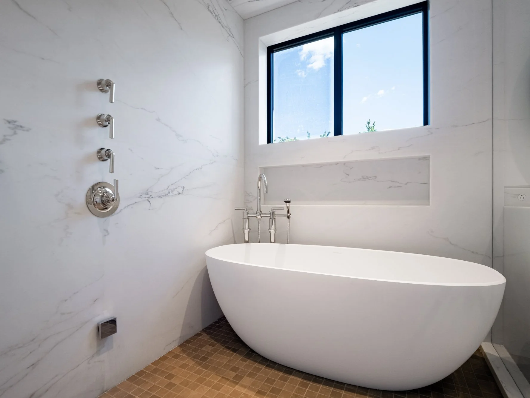MLS - 624 E Hopkins Ave - Aspen, CO-11.jpg
