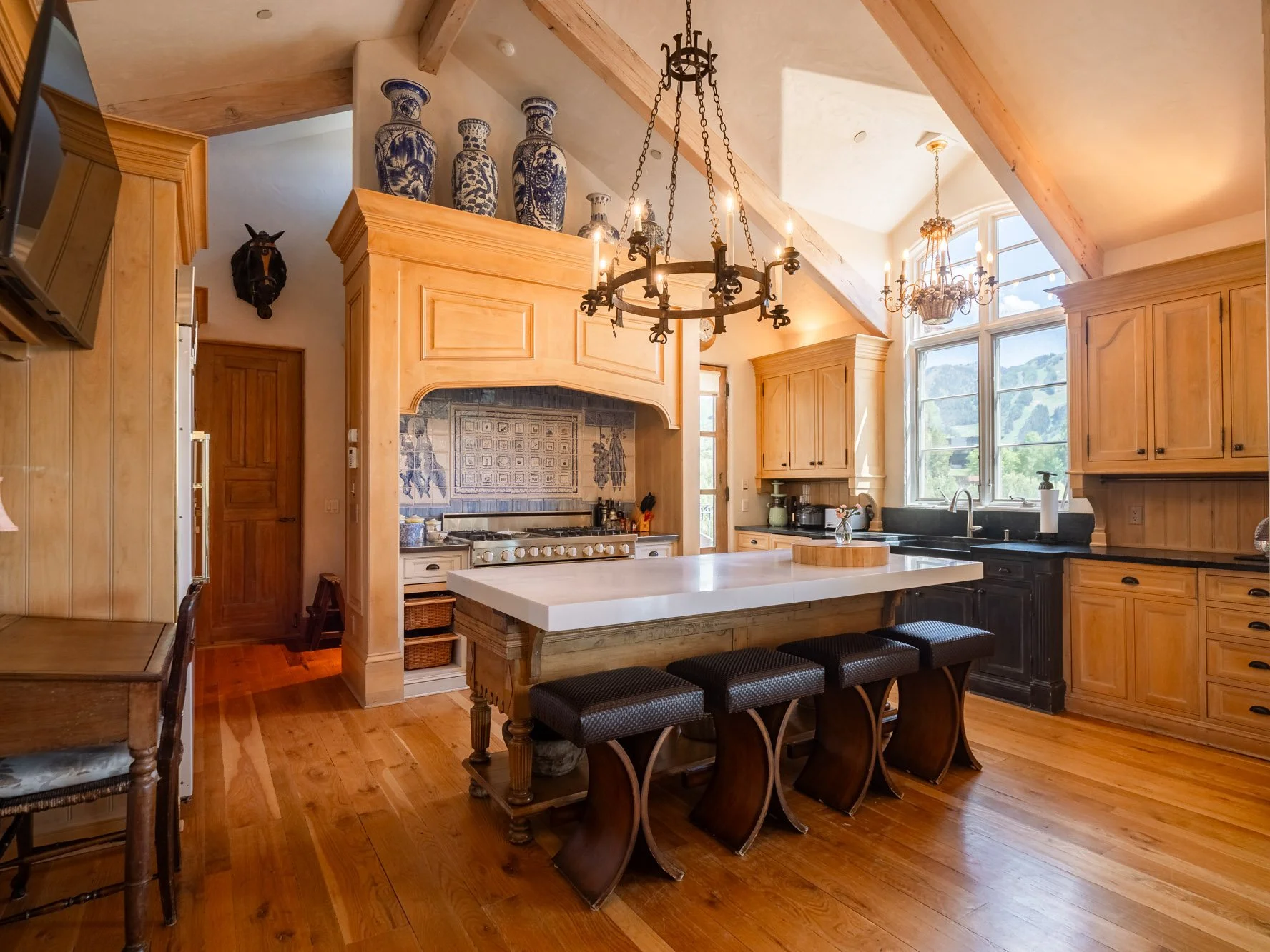 MLS - 324 Draw Drive - Aspen, CO-13.jpg