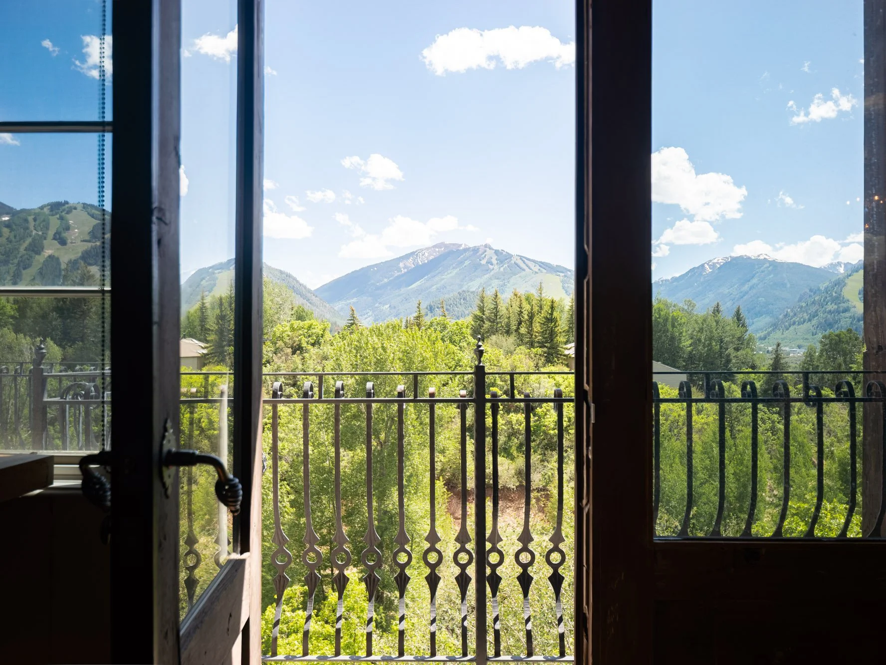 MLS - 324 Draw Drive - Aspen, CO-18.jpg