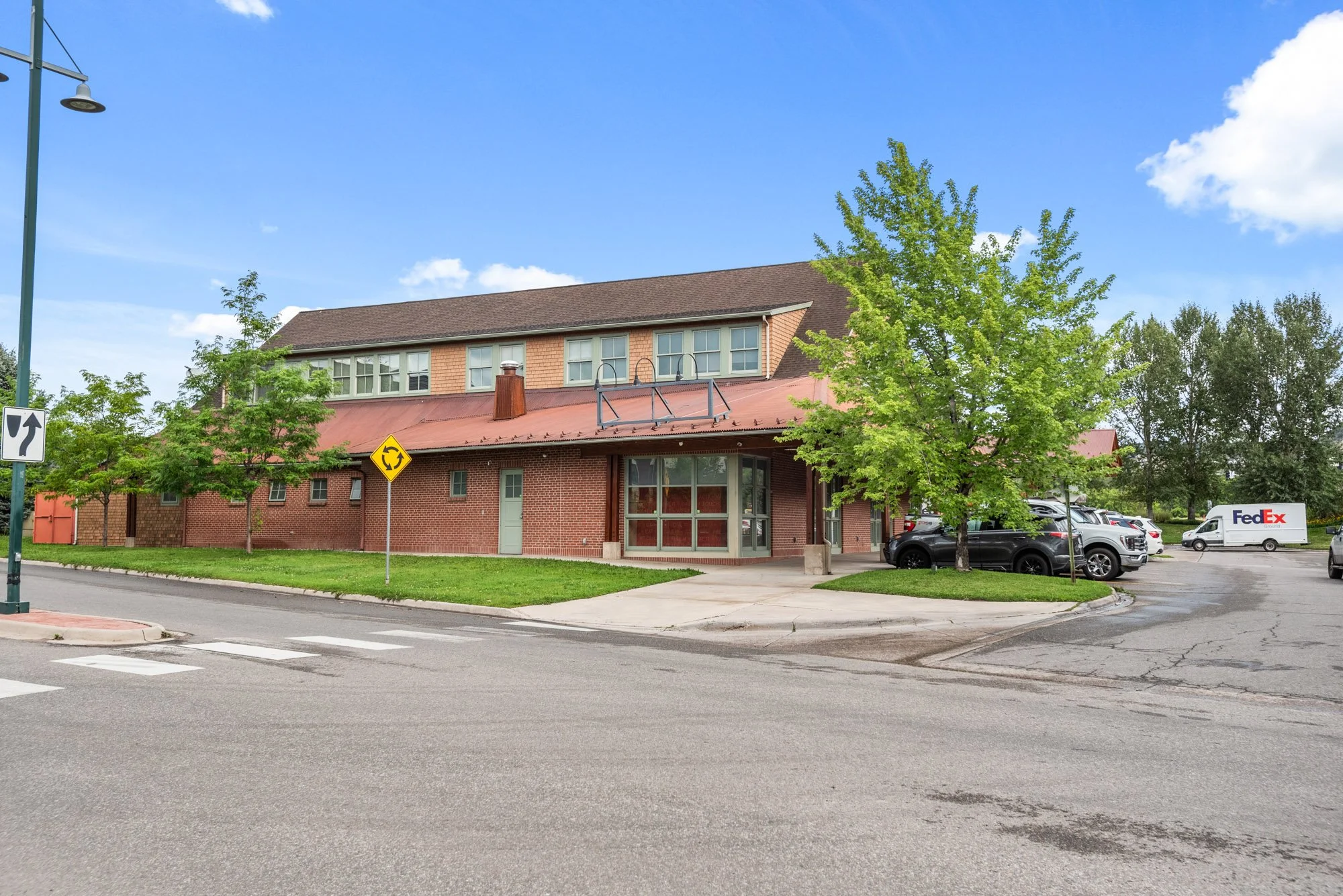 14-701eValleyRd_240813014-322.jpg