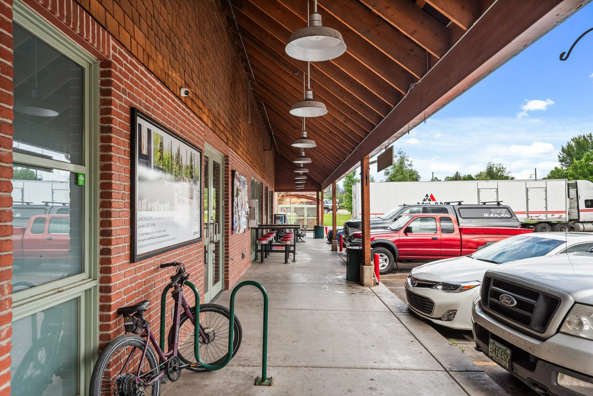 23-701eValleyRd_240813023-317.jpg