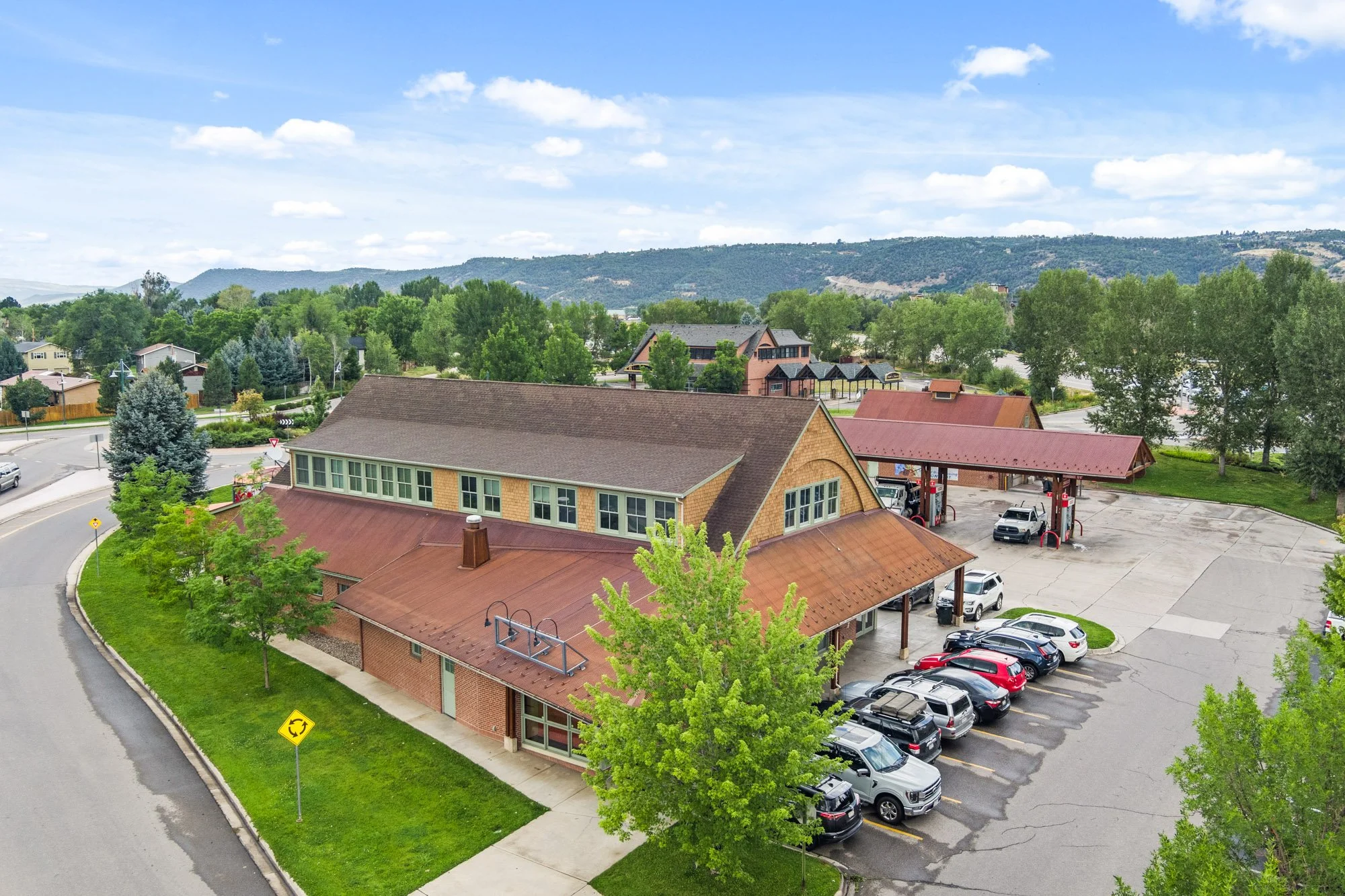 27-701eValleyRd_240813027-343.jpg