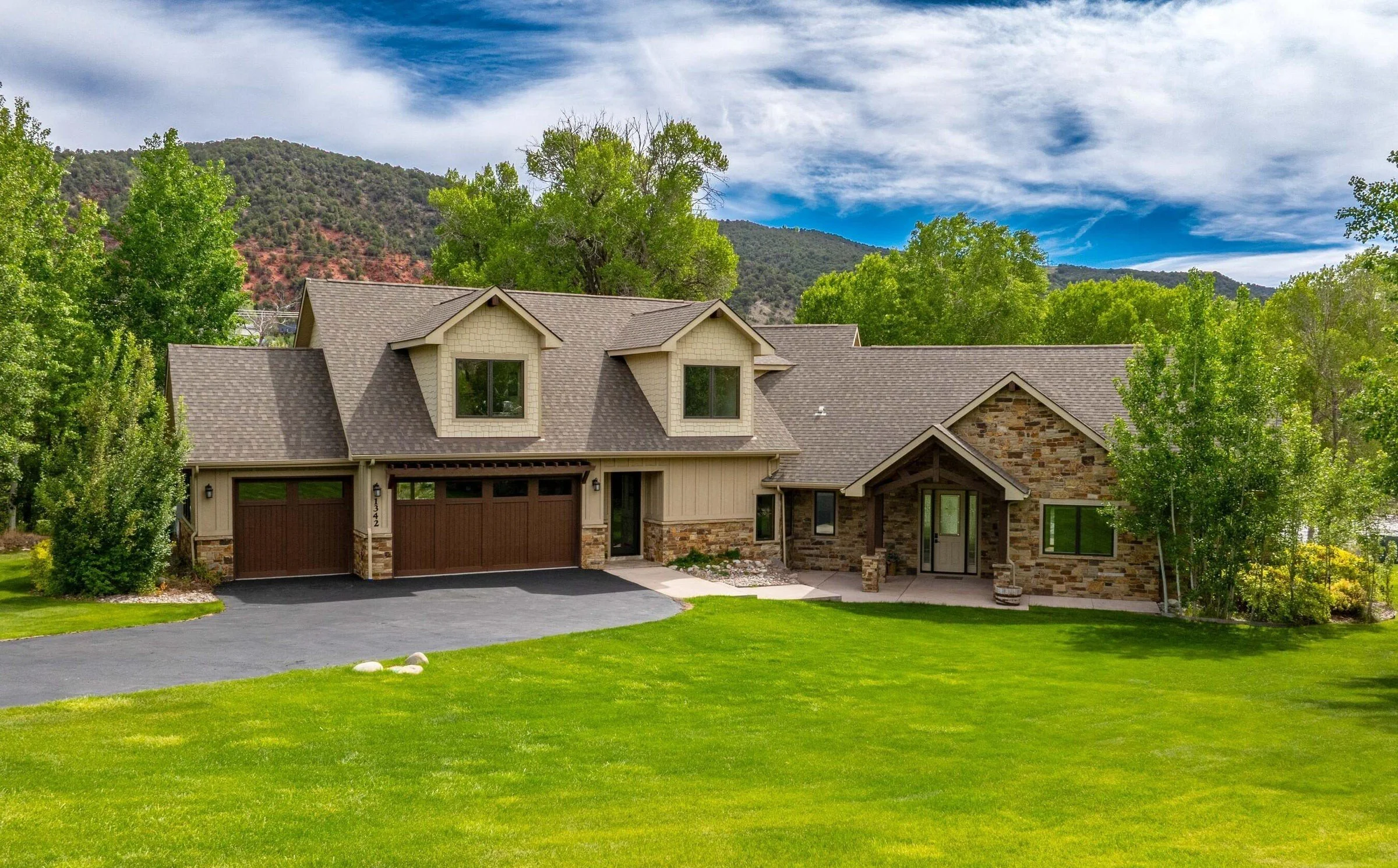 1342 River Bend Way