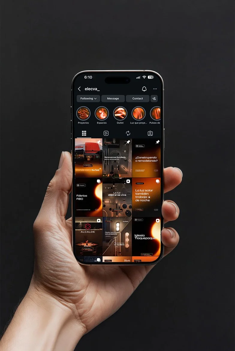 Teléfono con perfil de instagram de Eléctrica Variedades