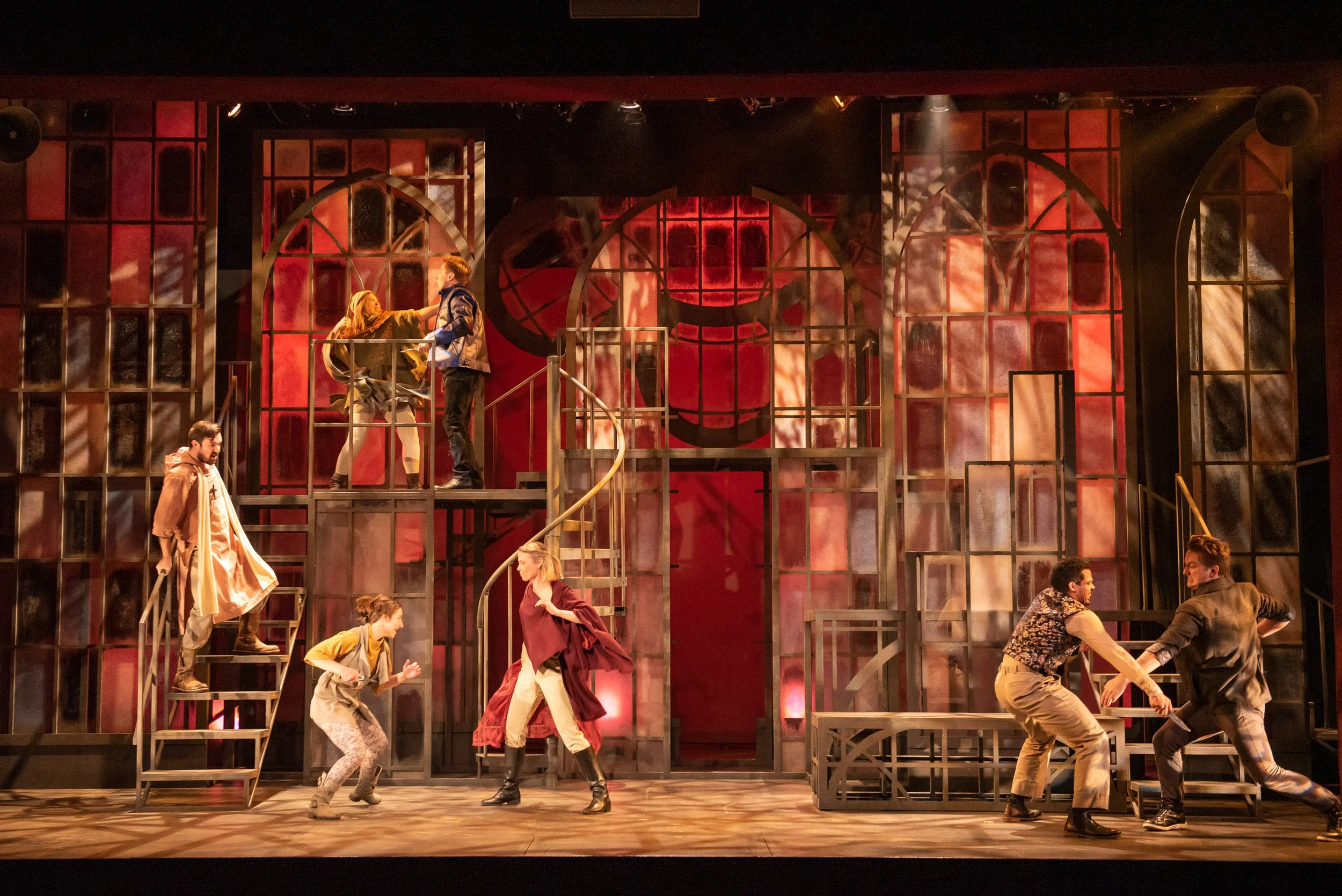 photo_tech_r&j_2022_gilliam_bartertheatre-10.jpg
