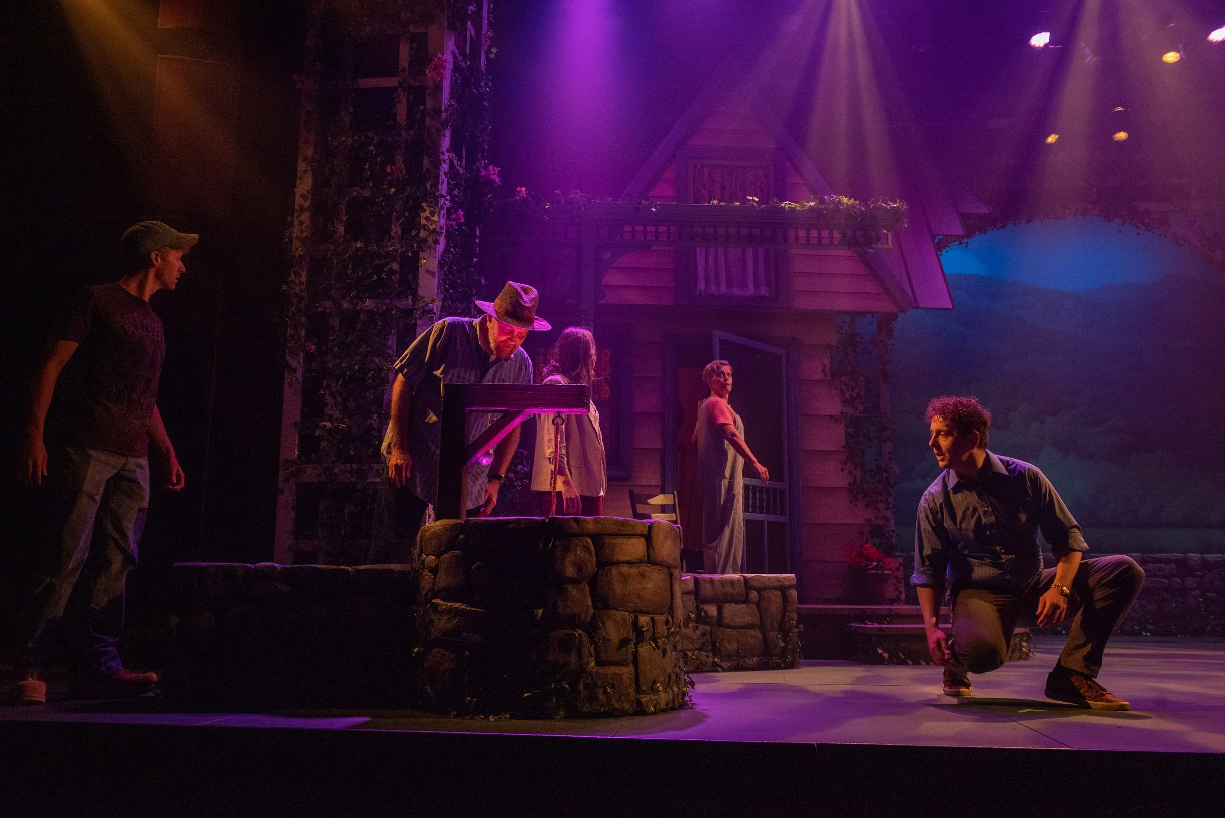 photo_tech_kentuckyspring_gilliam_2022_bartertheatre-5.jpg