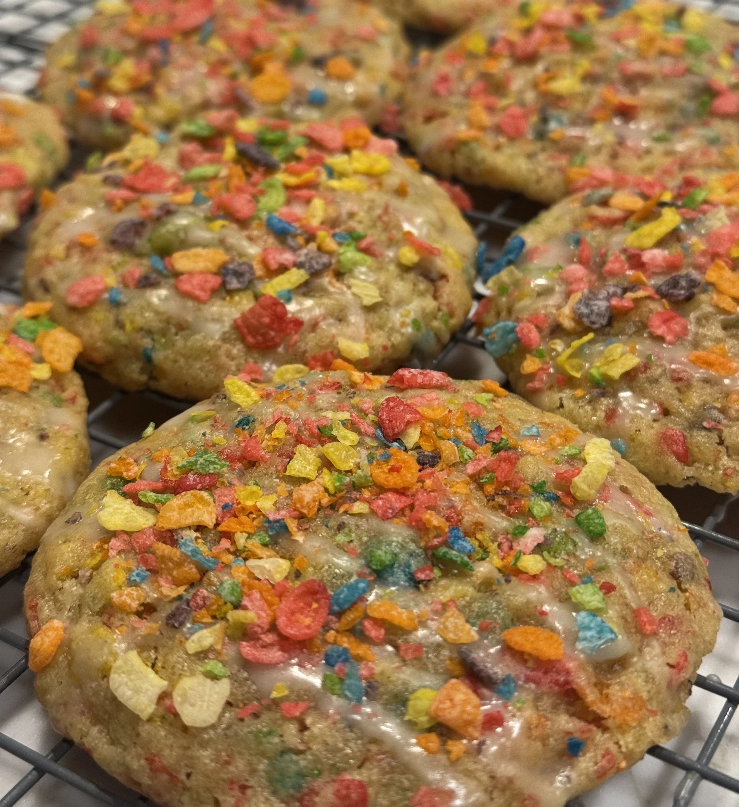 Glazed Fruity Pebble Cookie