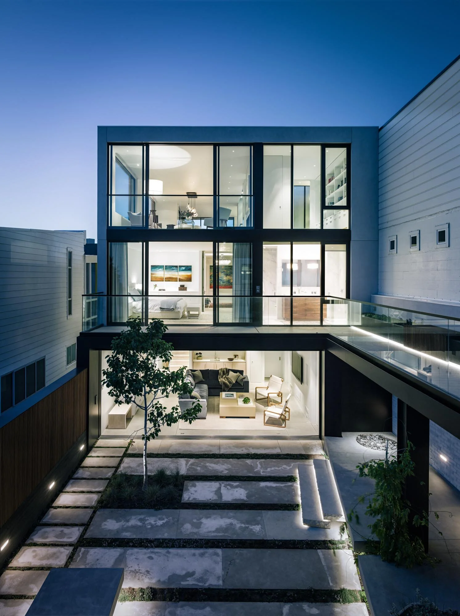  Butterfly House | Exterior View Project → 