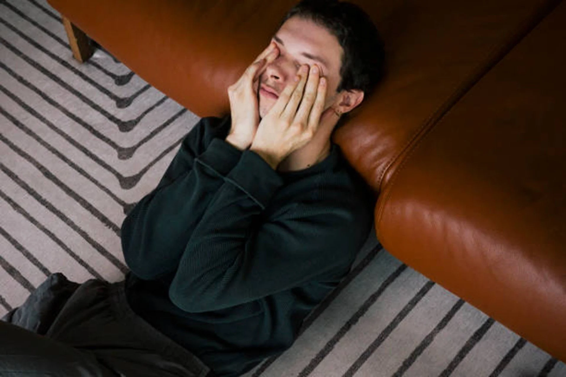 How Anxiety Therapy Helps Professionals Stop Living in Constant Overdrive