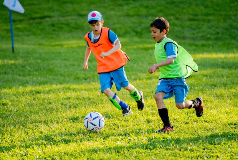 Spring Kicks 2026: weekly football from October to mid-December.