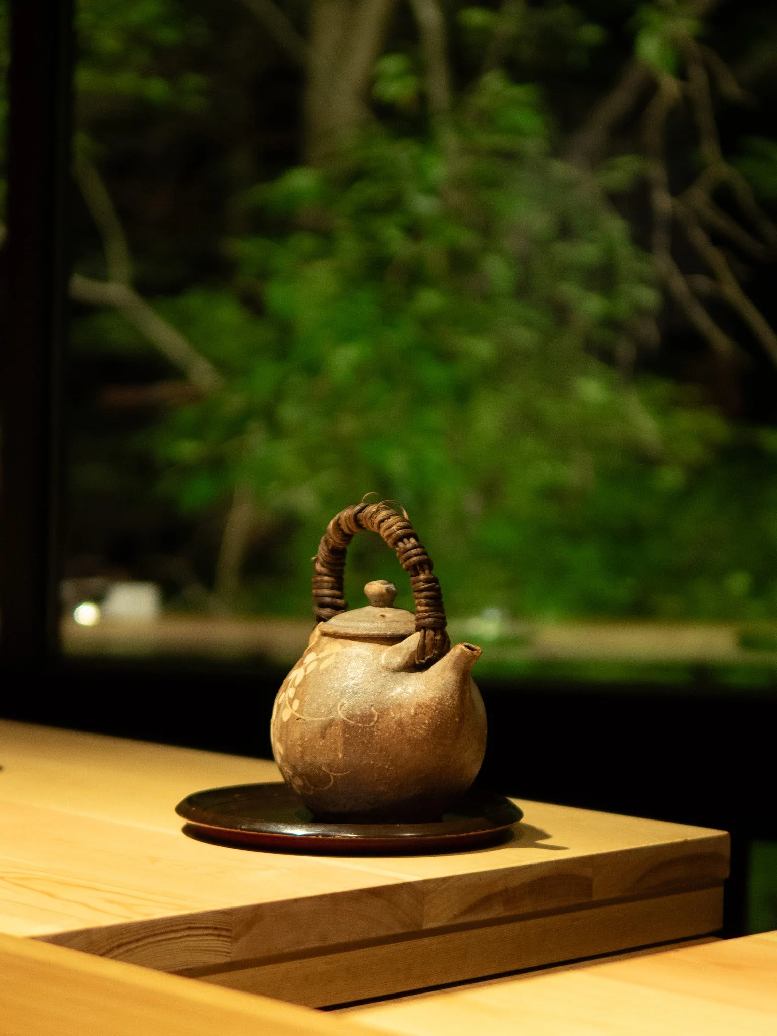 清め箸に宿る祈り─軽井沢「くろいわ無二」植物が奏でる懐石の調べ─