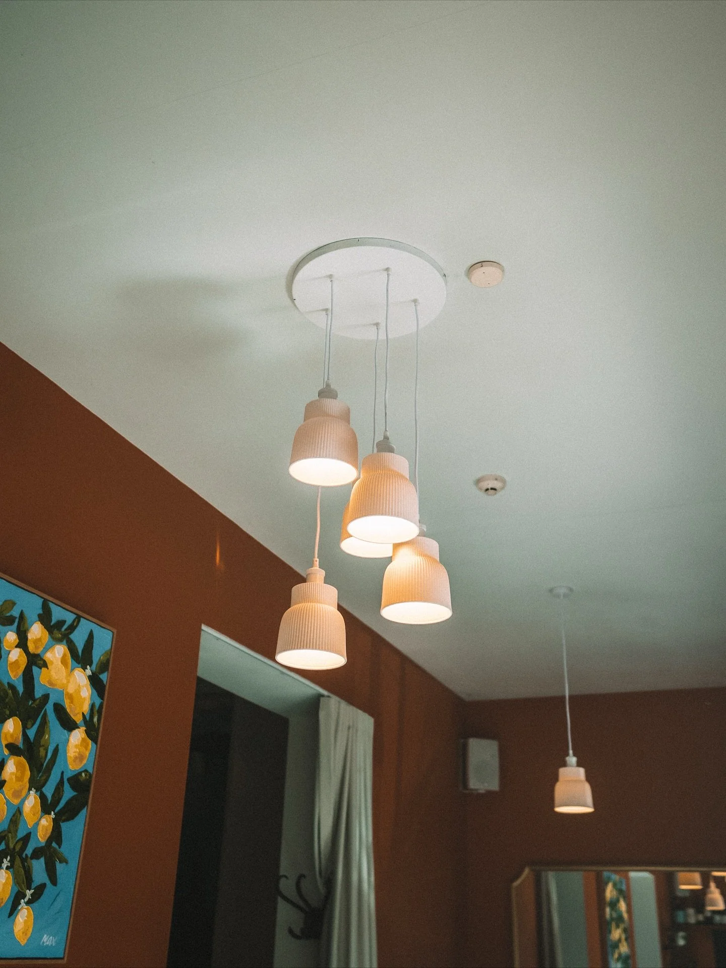 Thrilled to be a part of this gorgeous restaurant fit-out for @cantinamoro in Fitzroy. We installed new light fittings inside and out. The warm tones and feature pendants create a super inviting and cosy dining space. Make sure you check out their fo