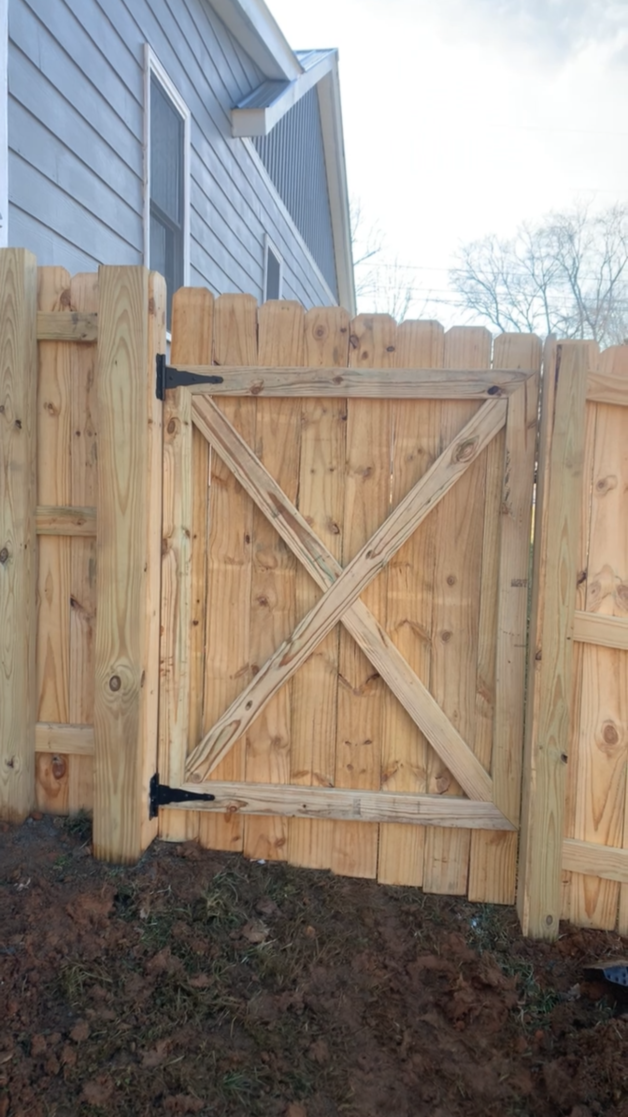 fence+gate.png
