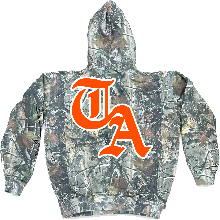 camo hoodie.png