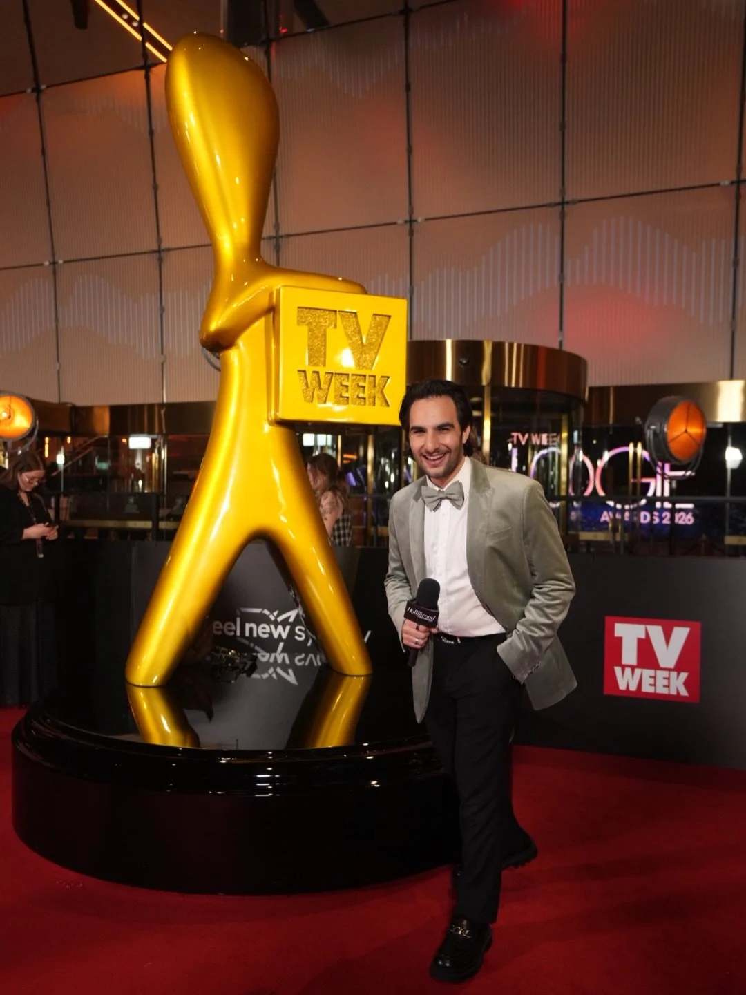 Aussie TV&rsquo;s night of nights! Back on the Logies red carpet chatting to broadcast&rsquo;s biggest stars (and a few mates too) for @hollywoodreporterau 🎤❤️&zwj;🔥

#logies #logieawards #redcarpet #aussietv #awardshow @tvweeklogiesawards