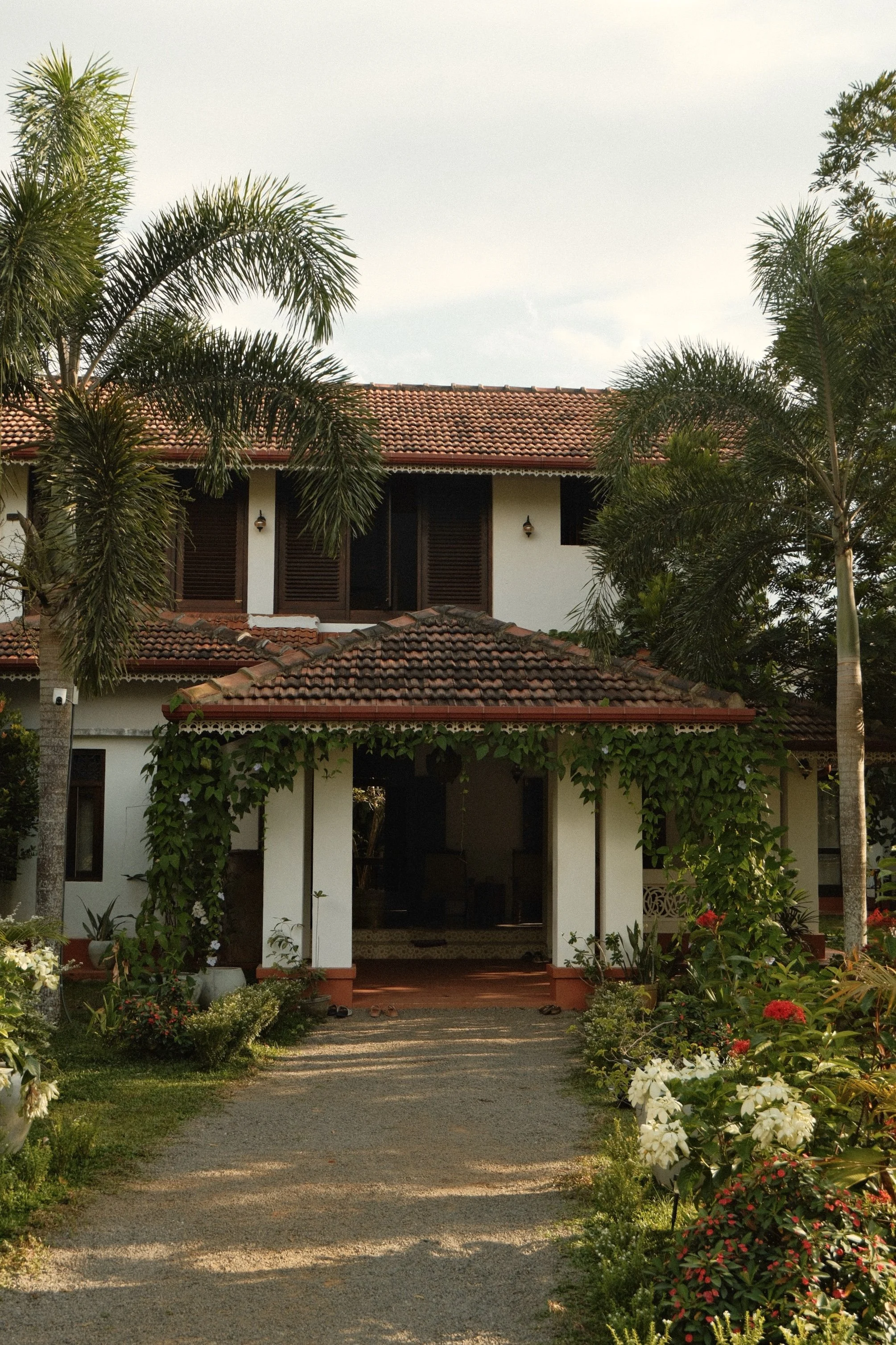 Sorelle retreat villa in Weligama, Sri Lanka where guests stay during the women’s Pilates and surf retreat.