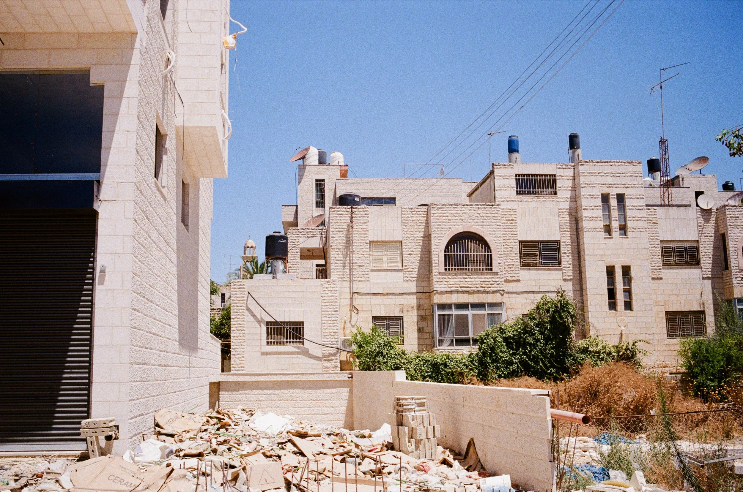 0017-2c422.jpg