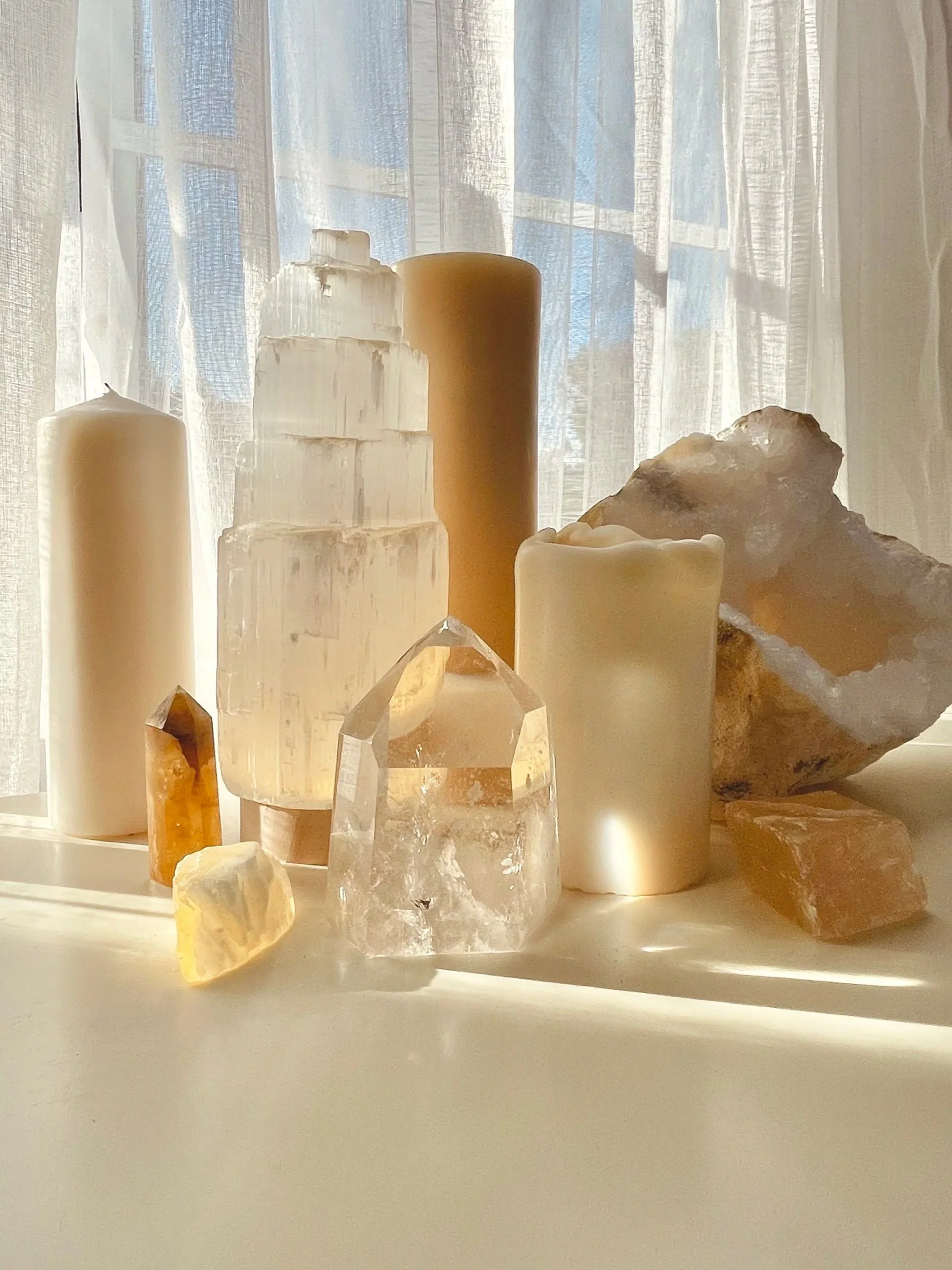 The Kindred Soul healing space is a calm, soothing cocoon where you can feel cosy and safe to relax and receive. 