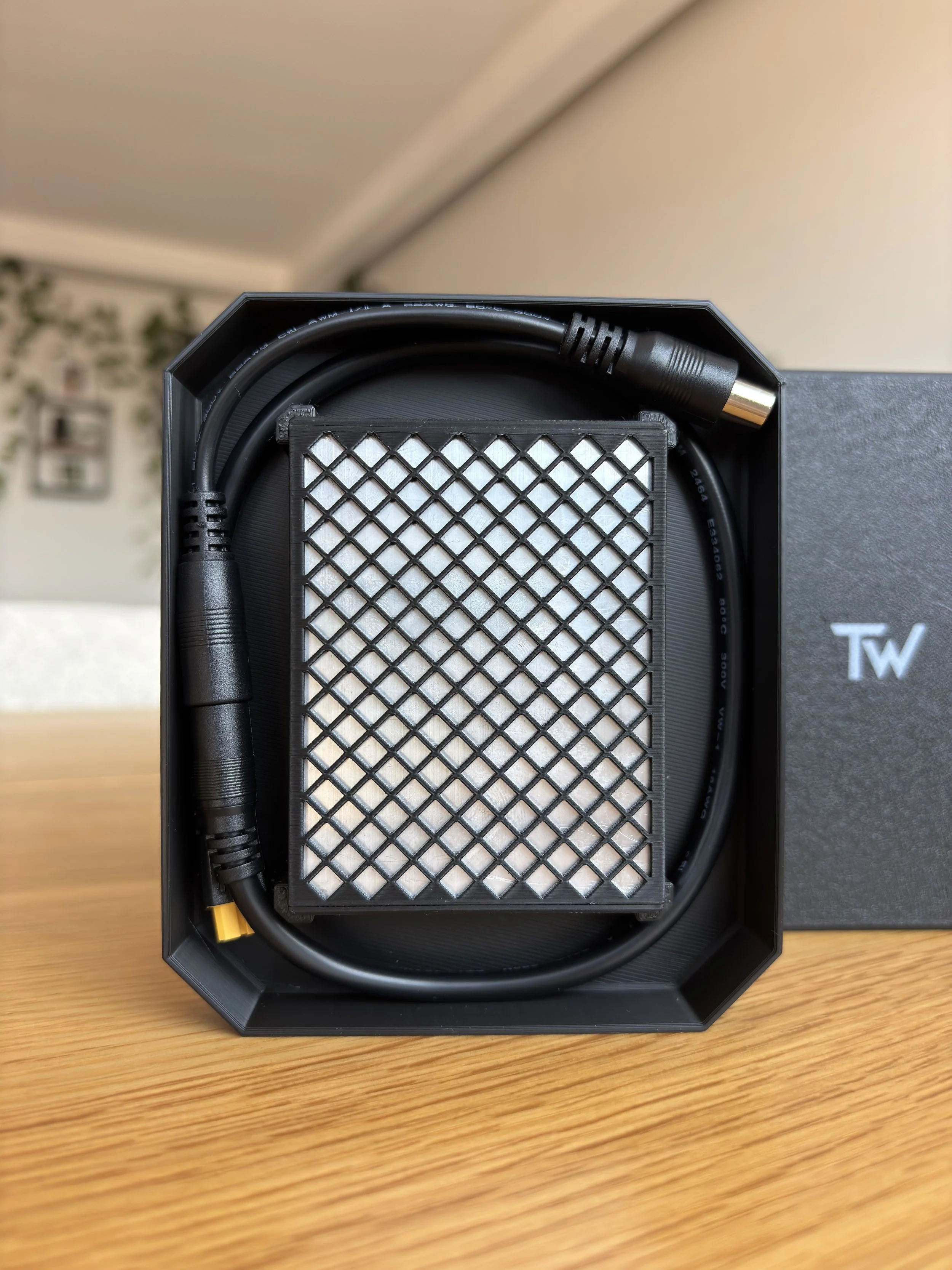 TravelWatt carry case contents