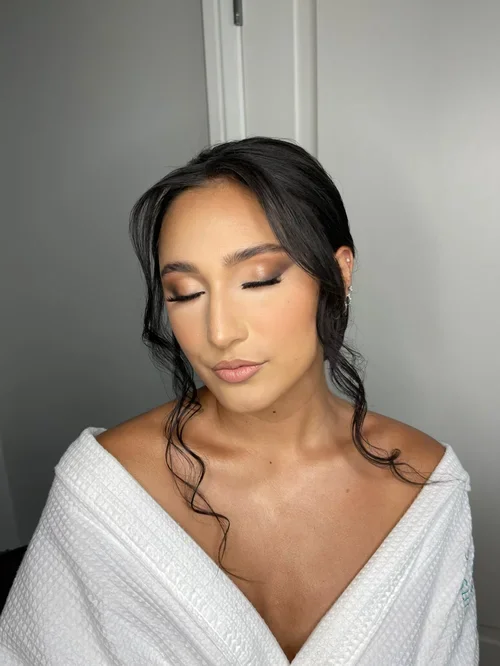 Facetune_29-05-2024-19-24-32.jpeg.webp